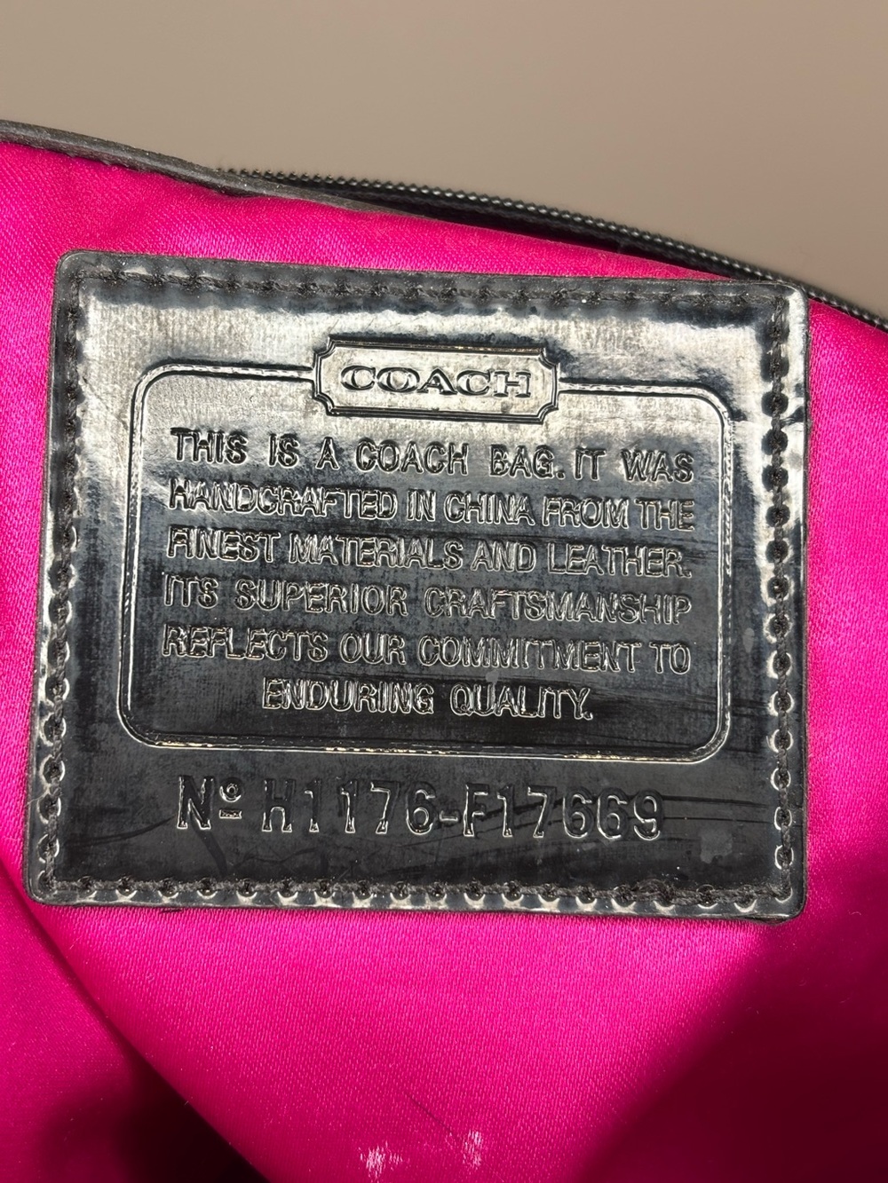 Coach Poppy Berry Plaid Signature C Canvas Kiss Lock Satchel. - Picture 11 of 11